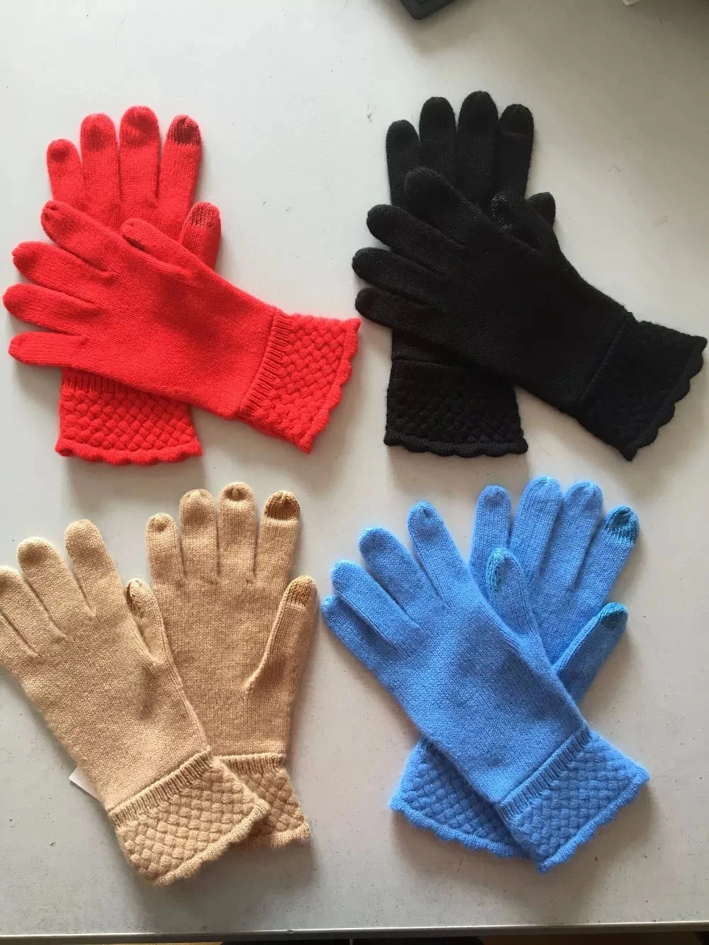 Women's 100% cashmere knitted Mittens (5) product-1000-1333